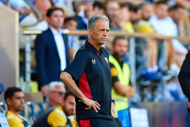 Joaquín Caparrós, ante el Villarreal (Foto: Cordon Press).