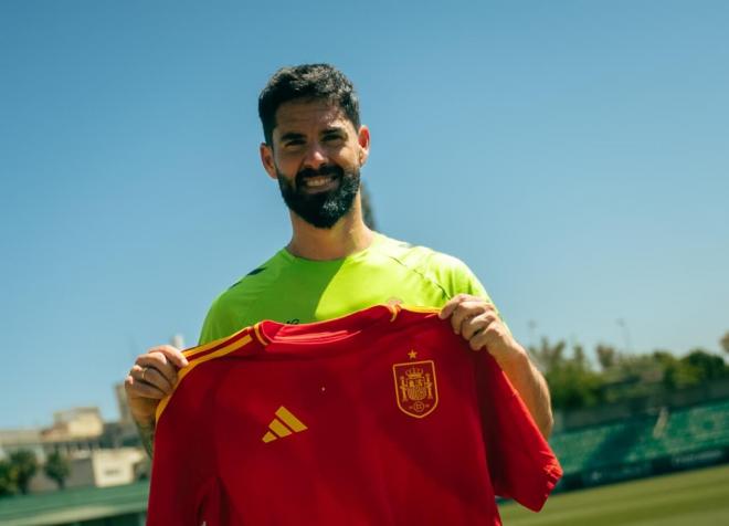 Isco, con la camiseta de la selección (Foto: Real Betis)