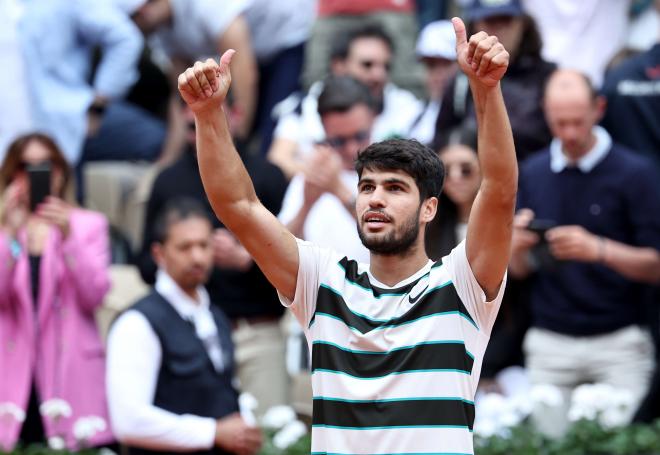 Carlos Alcaraz, en Roland Garros (Foto: EFE).
