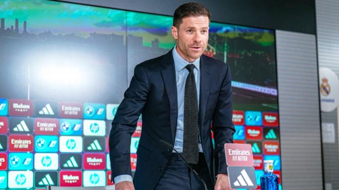 Xabi Alonso en su presentación