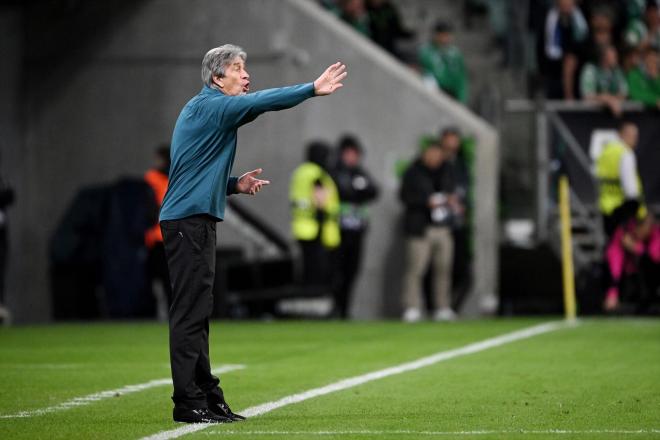Manuel Pellegrini, ante el Chelsea (Foto: Europa Press).