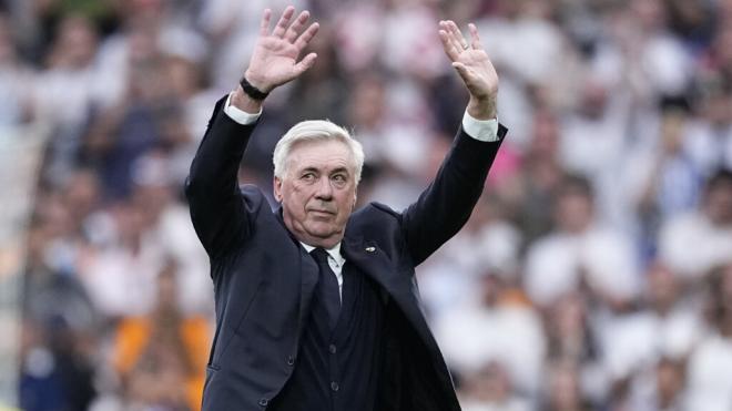 Carlo Ancelotti en su despedida del Santiago Bernabéu (Foto: Europa Press)