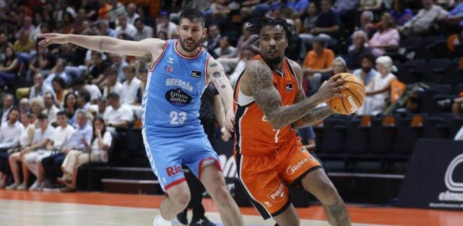 Valencia Basket no dio opción alguna al Río Breogán