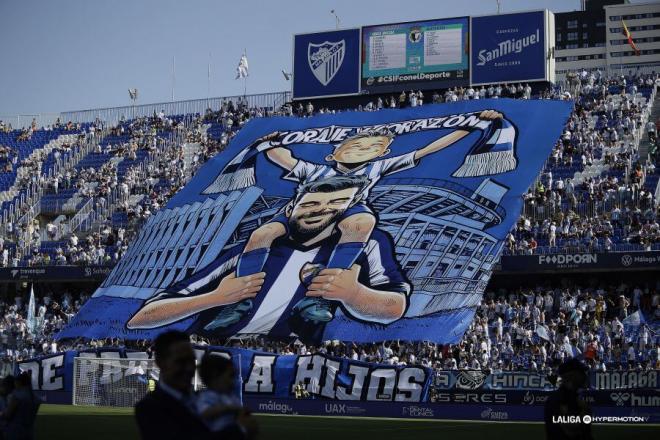 Tifo ante el Burgos en La Rosaleda. (Foto: LALIGA)