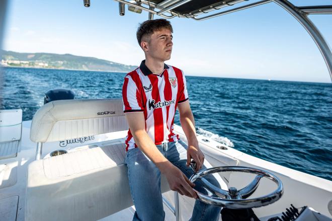 Mikel Jauregizar, un marinero de Bermeo al mando del timón (Foto: Athletic Club).