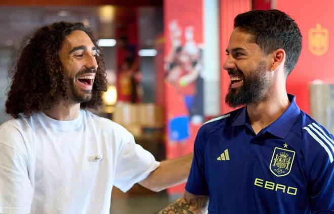 Cucurella e Isco se reencuentran en la selección (Foto: RFEF).