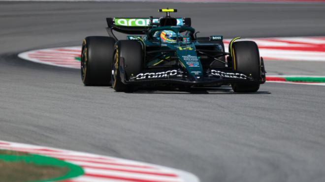 Fernando Alonso, en el Gran Premio de España en Montmeló (Foto: Aston Martin).