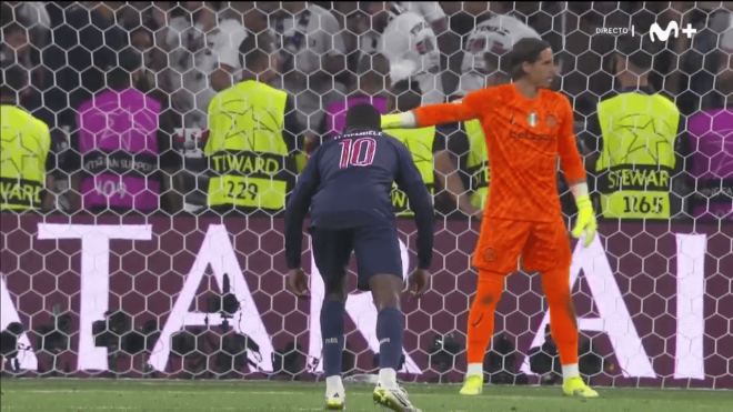 Dembélé no paró de presionar durante todo el partido (Movistar)