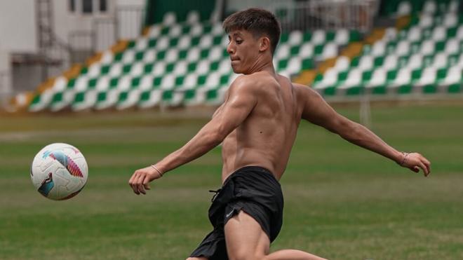 Arda Güler entrenando antes del Mundial de Clubes (Fuente: @ardaguler)