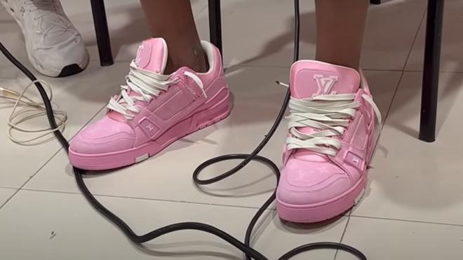 Las zapatillas rosas de LV de Lamine Yamal (Foto: redes sociales)
