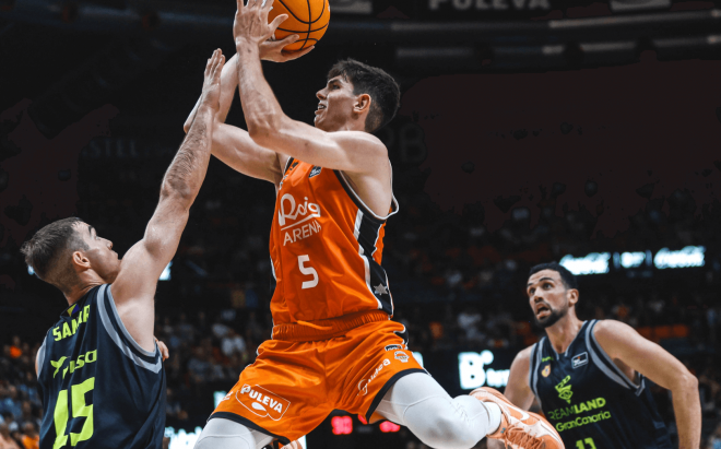 Valencia Basket suma el primer punto ante Dreamland Gran Canaria (98-74)