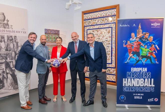 Presentación del Campeonato de Europa de Balonmano Máster de Sevilla.