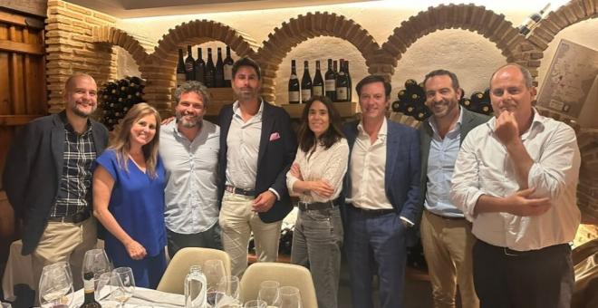 Representantes de ambas entidades, en la reunión mantenida.