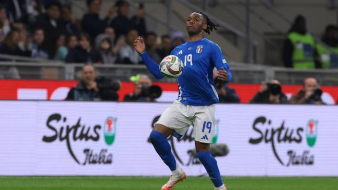 Destiny Udogie, durante un partido con la Selección de Italia en la Nations League (foto: Cordon P