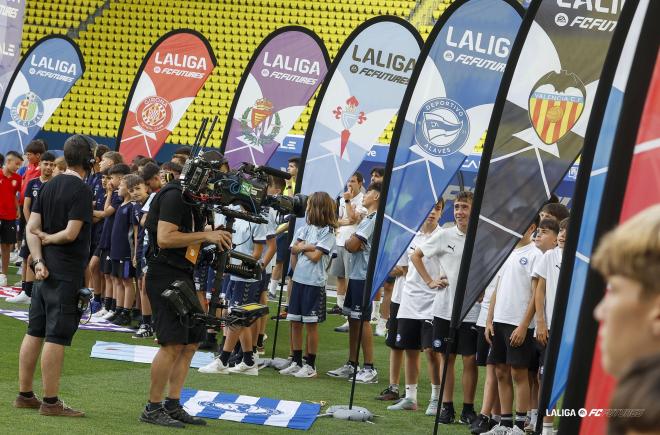 Varios de los equipos participantes en LALIGA FC Futures (Foto: LALIGA).