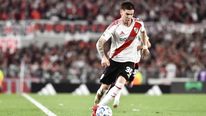 Franco Mastantuono jugando en River Plate (Cordon Press)