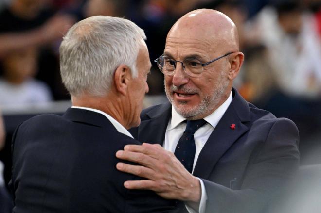 Luis de la Fuente y Didier Deschamps, en el España-Francia (Foto: Cordon Press).