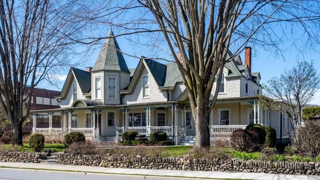 La Marmaduke Forster House, en Pleasantville, es una de las sedes de A-CAP.