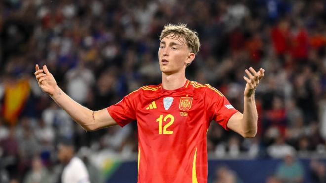 Dean Huijsen durante el partido ante Francia (Fuente: Cordon Press)