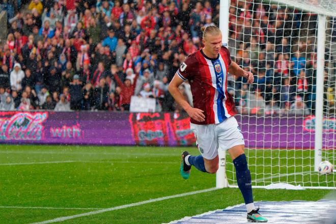 Erling Haaland celebra su gol en el Noruega-Italia (Foto: Cordon Press).