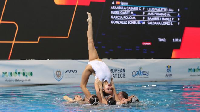 El equipo de natación artístico español en el Europeo (EFE)