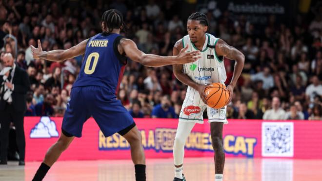 Tyson Carter durante el partido contra el Barça (Europa Press)