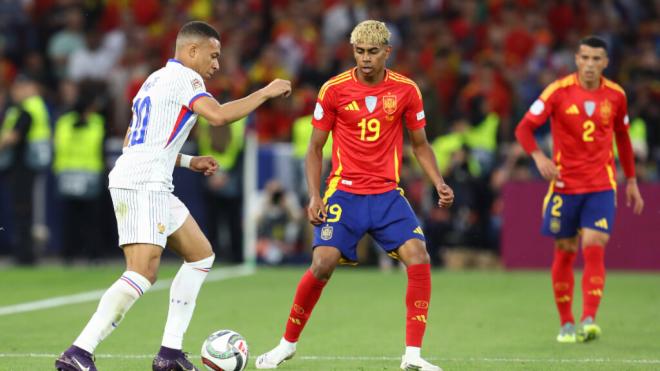 Lamine Yamal y Mbappé en el España-Francia (Cordon Press)
