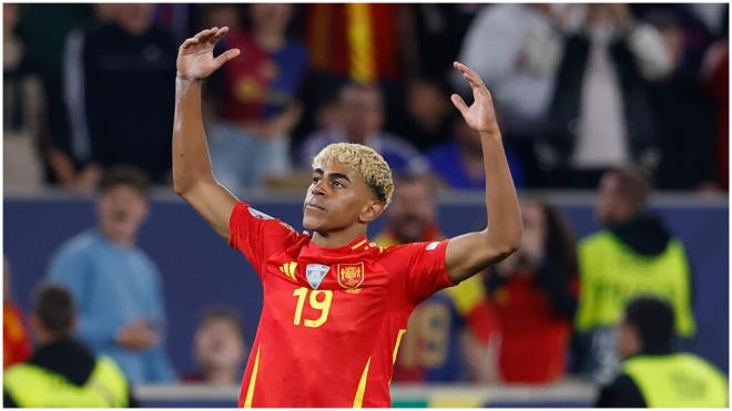 Lamine Yamal celebrando un gol con la Selección Española (Europa Press)