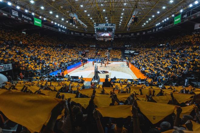 La Fonteta como aliada en el primer partido de semifinales entre Valencia Basket y La Laguna Teneri