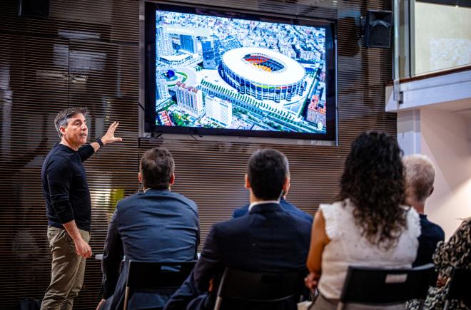 El Valencia CF muestra el Nou Mestalla a la élite europea