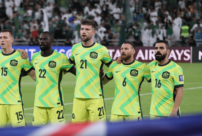 Cam Burgess celebra la clasificación para el Mundial con Australia