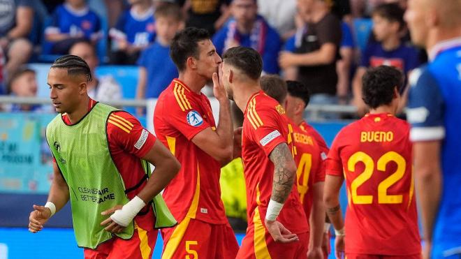 César Tárrega celebra su gol con la sub 21
