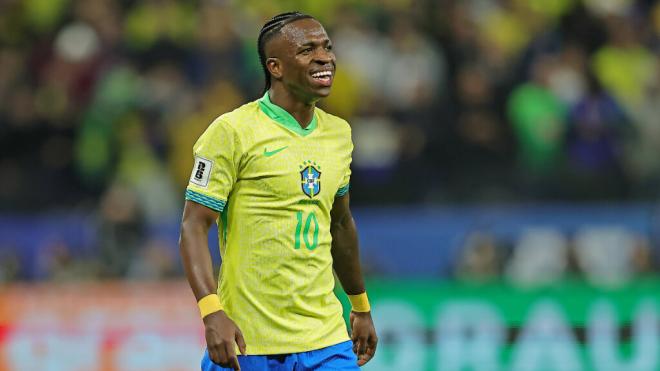 Vinicius Júnior regaló a Carlo Ancelotti su primer triunfo y el pase al Mundial con Brasil (foto: