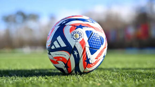 El balón del Mundial de Clubes 2025 (Adidas)