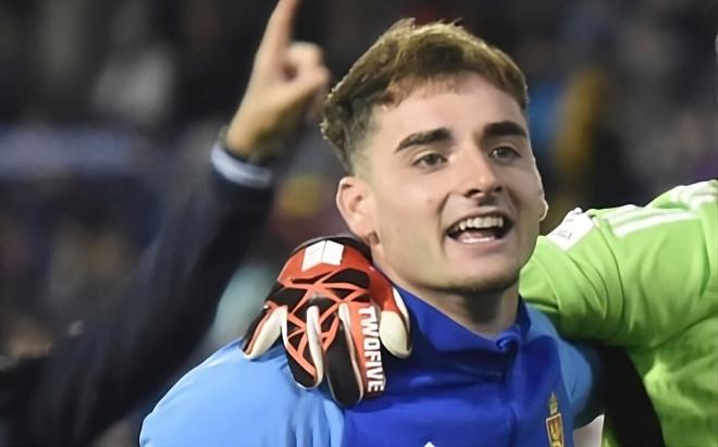 Marcos Cuenca, con el primer equipo del Real Zaragoza (Foto: LALIGA).