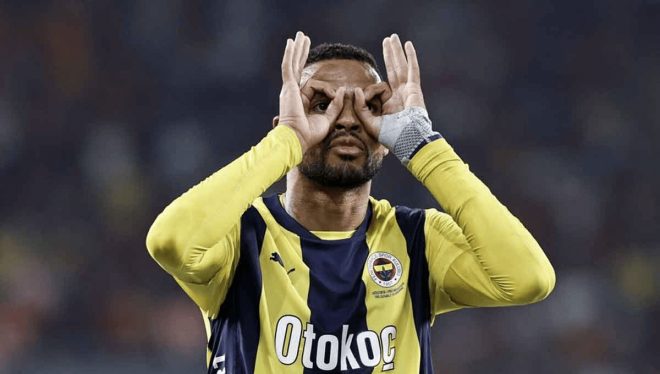 Youssef En-Nesyri celebra un gol con el Fenerbahce (Foto: EFE).