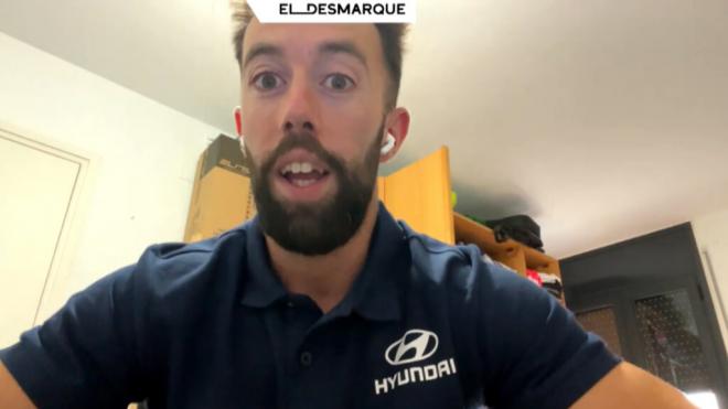 Eric Domingo explicando el reto del Camino de Santiago que va a hacer con su madre