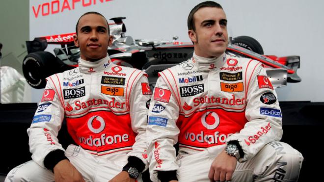 Hamilton y Alonso, durante su etapa en McLaren (Foto: Cordon Press)