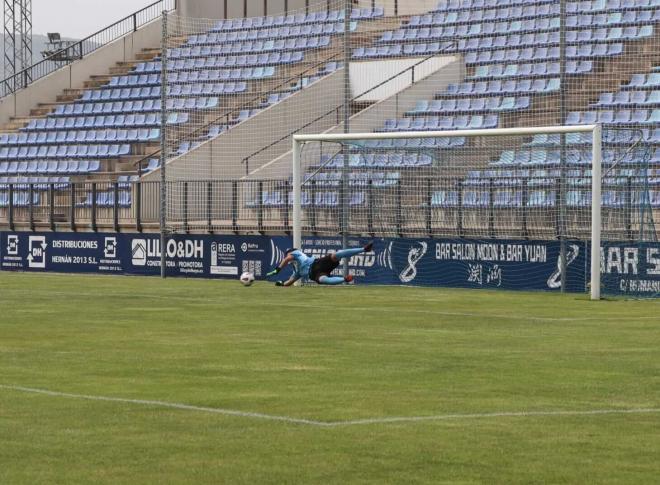 Leyendas del Valencia CF ante el Puertollano (Foto: Luis Miguel Becerra)