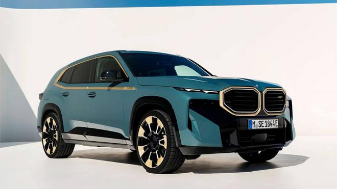 BMW XM