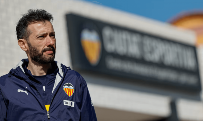 Kempes elogia a Corberán, aquí en Paterna (Foto: EFE)