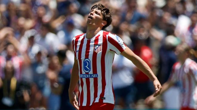 Le Normand sufriendo el calor ante el PSG (EFE)
