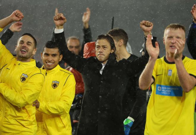Matías Almeyda, celebrando un triunfo con el AEK (Foto: Cordon Press).