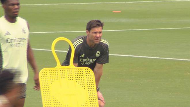 Xabi Alonso, en un entrenamiento del Real Madrid en Miami (Foto: ElDesmarque)
