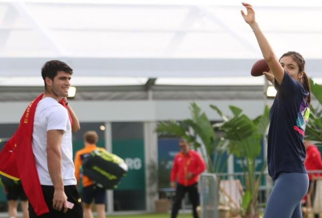 Carlos Alcaraz y Emma Raducanu, durante un entrenamiento del US Open.
