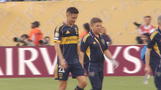 Ander Herrera se retira lesionado con Boca Juniors (Foto: ElDesamrque)