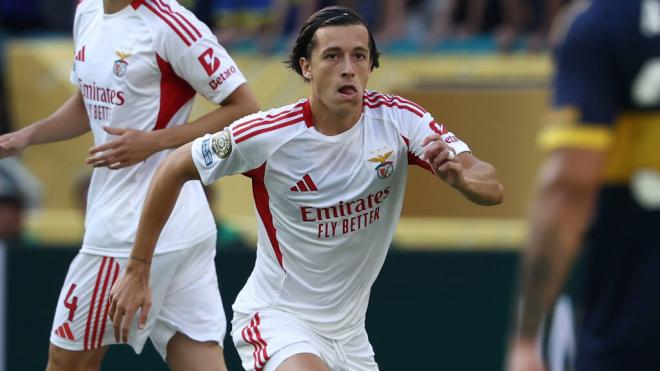 Álvaro Carreras en un partido con el Benfica en el Mundial de Clubes (Foto: Cordon Press)