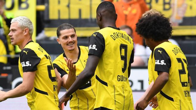 Jobe Bellingham entrenando con el Borussia Dortmund (Redes Sociales)