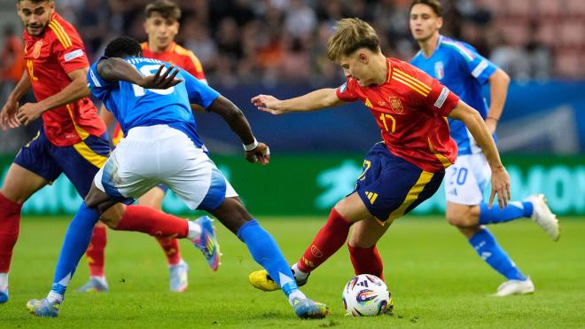 Jesús Rodríguez, durante el partido de España sub 21 ante Italia (Foto: @SEFutbol).