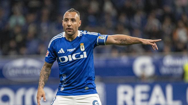 Santi Cazorla, en un partido del Real Oviedo (Foto: LALIGA).
